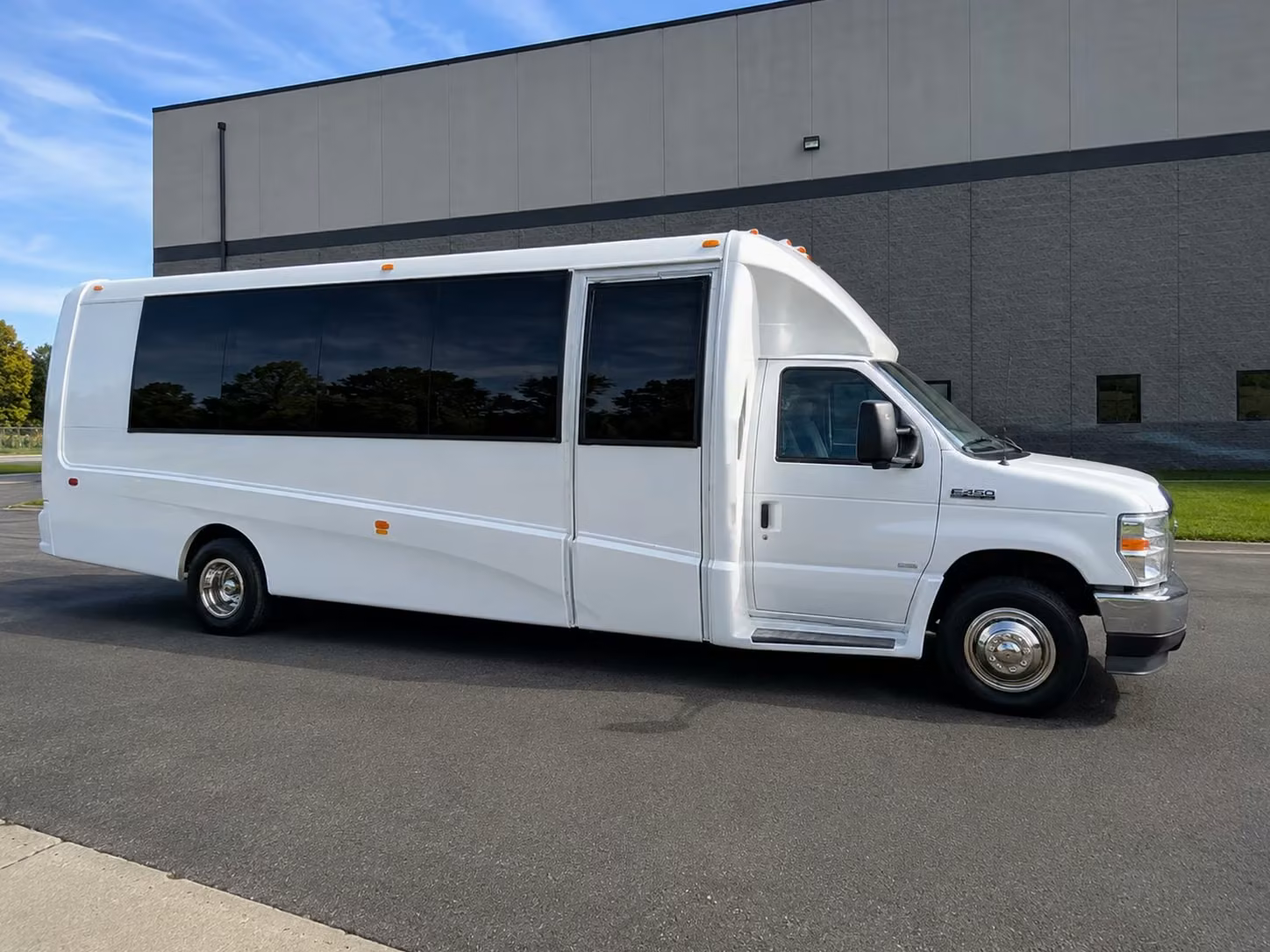18 passenger minibus